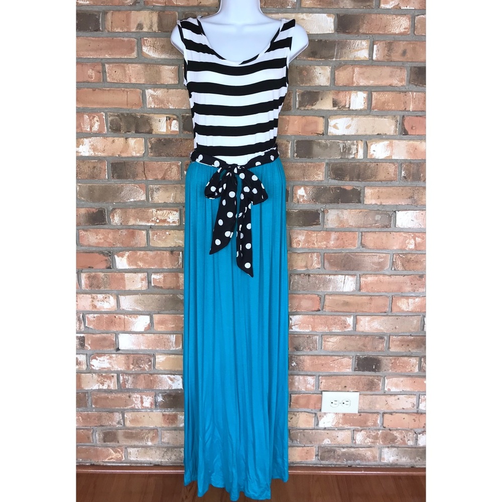 12PM By Mon Ami Women’s Multicolored Sleeveless Maxi Dress Medium